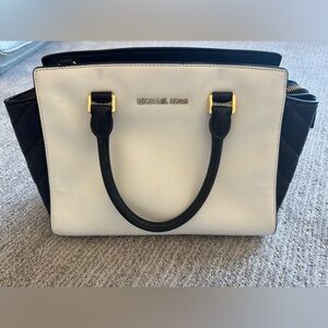 Large Michael Kors Selma satchel Black and White saffiano leather